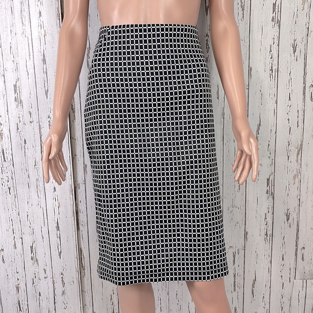 Soho Pencil Skirt